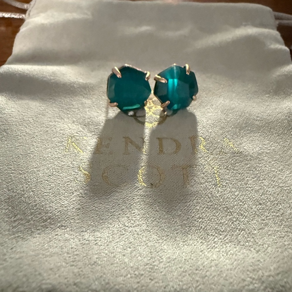 Kendra Scott Green Stud Earrings with Prong Settings